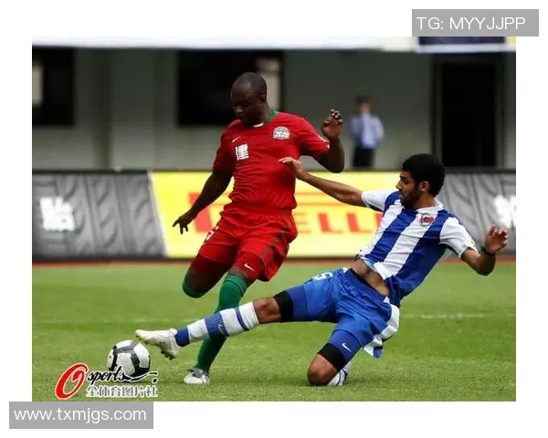 格兰卡那里亚与奥林匹亚科斯的激烈对决引发球迷热议与期待